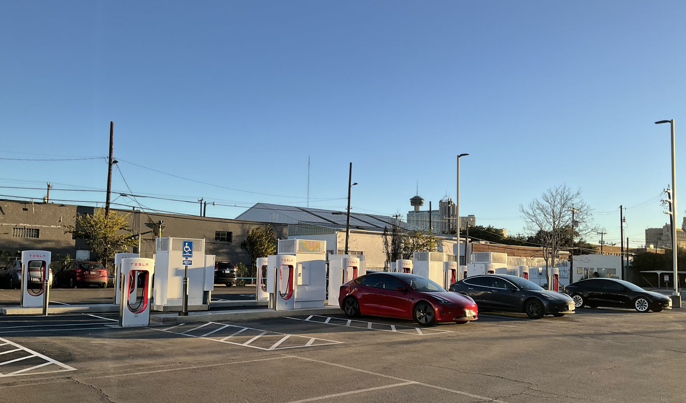 White House Revs Up for Tesla Charging Standard: NACS Takes a Big Step Forward